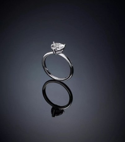 anello-chiara-ferragni-love-parade-edizione-limitata-zirconi-bianchi-silver-j19avi39012